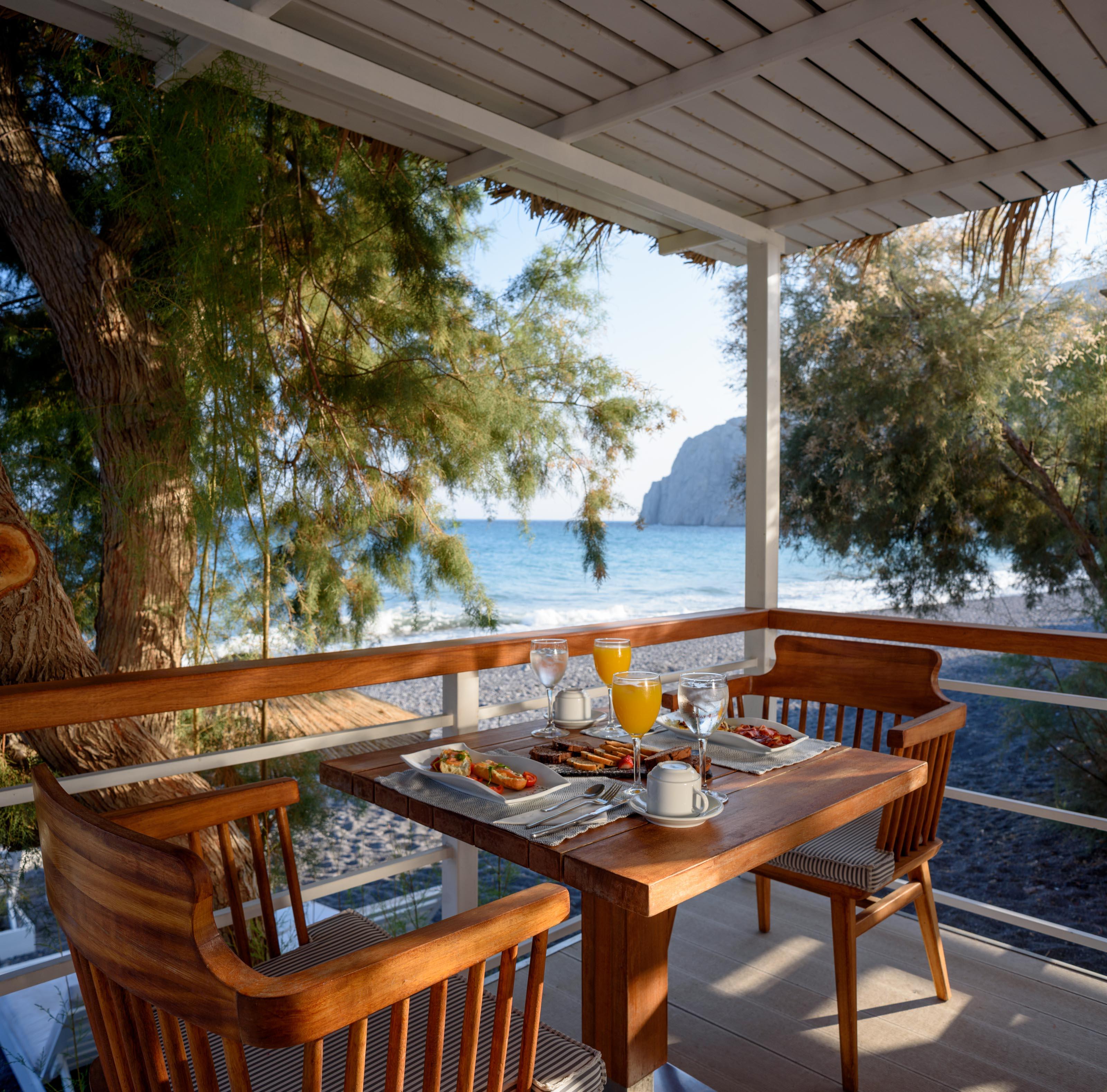 Alesahne Beach Hotel Kamari  Bagian luar foto