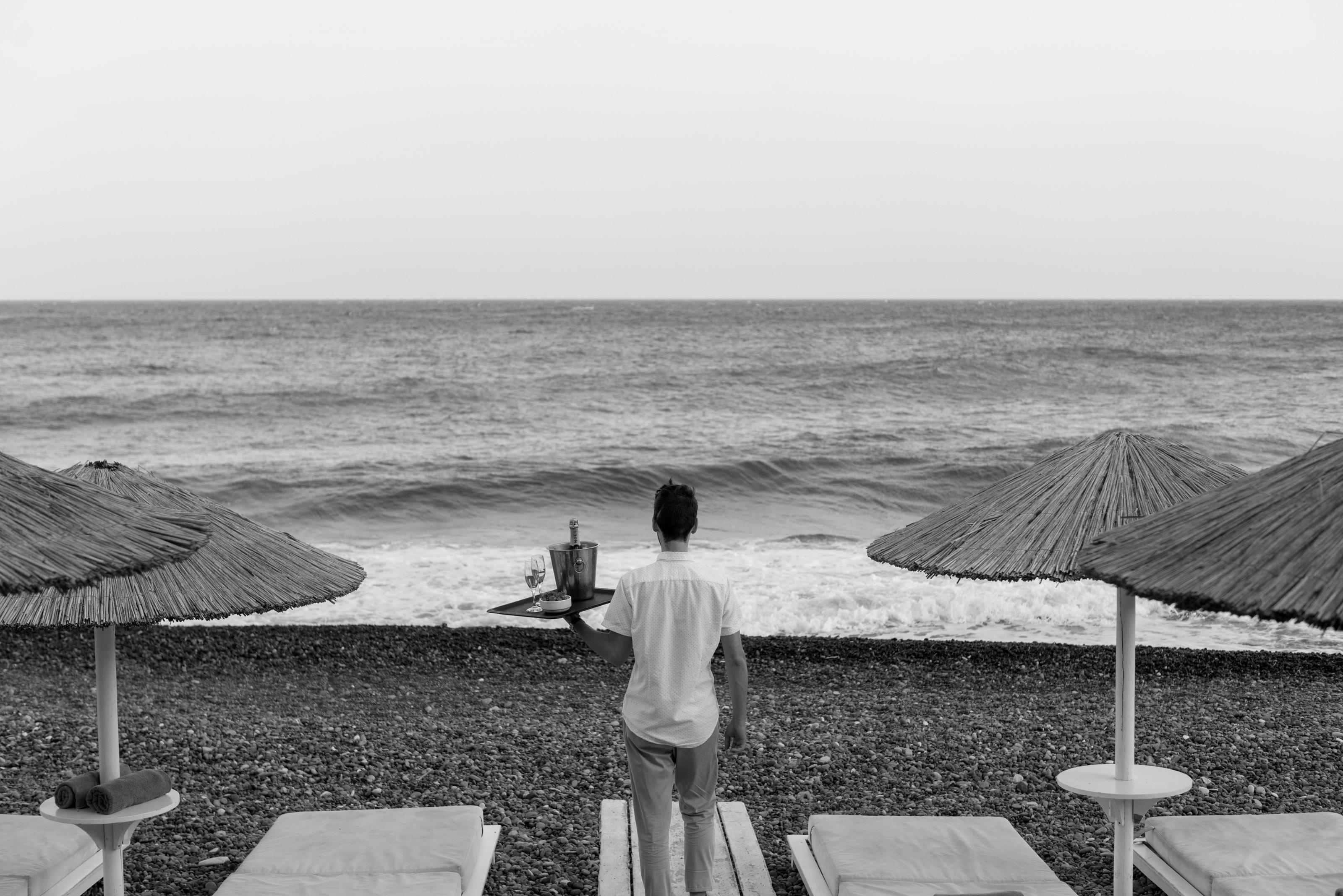 Alesahne Beach Hotel Kamari  Bagian luar foto